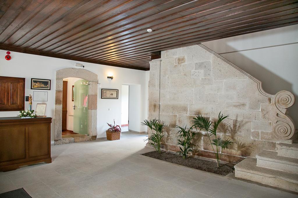 Solar Dos Almeidas - Turismo De Habitacao Bed & Breakfast Транкозо Екстериор снимка