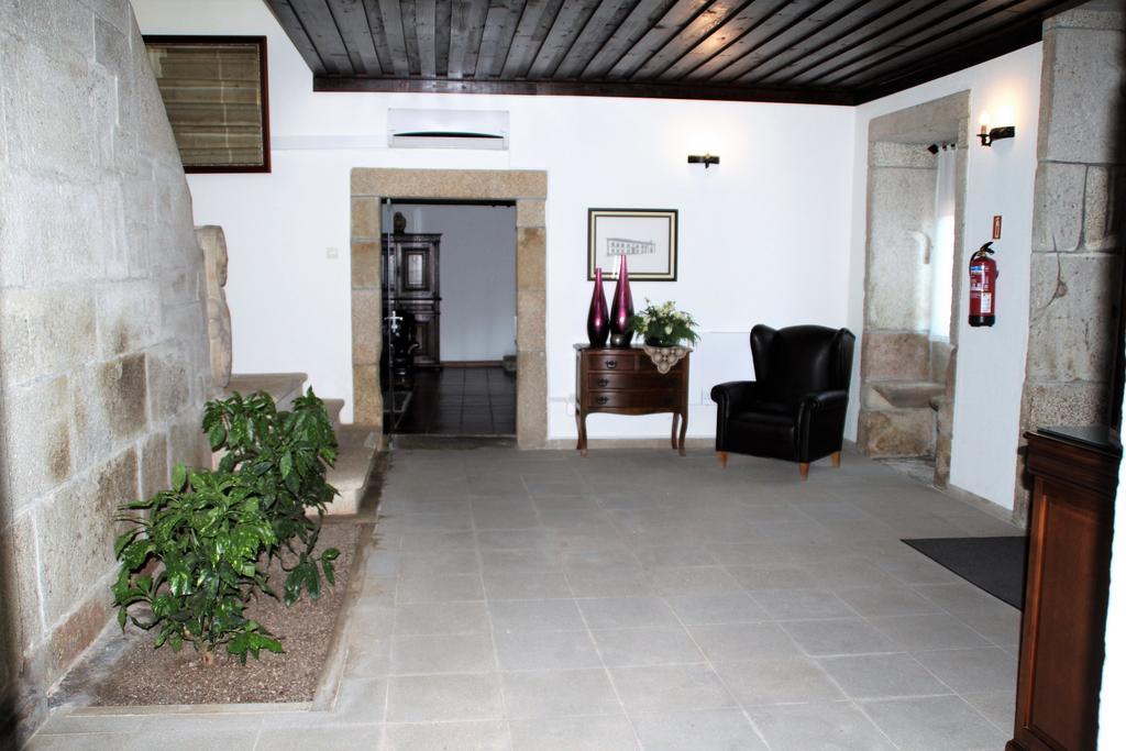 Solar Dos Almeidas - Turismo De Habitacao Bed & Breakfast Транкозо Екстериор снимка