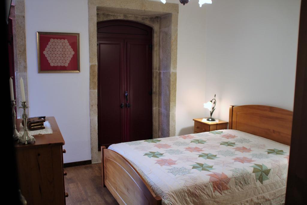 Solar Dos Almeidas - Turismo De Habitacao Bed & Breakfast Транкозо Екстериор снимка